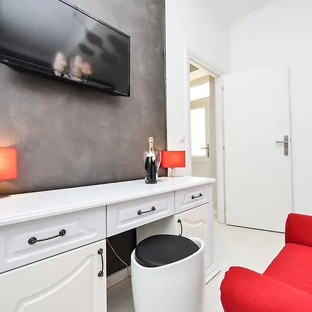 Guest house Urban Design