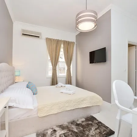 Guest house Urban Design