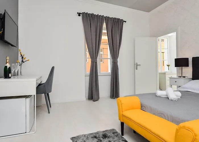 Pensión Urban Design 3*